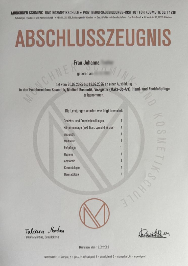 Abschlusszeugnis Kosmetikerin Johanna – Münchner Schmink- und Kosmetikschule