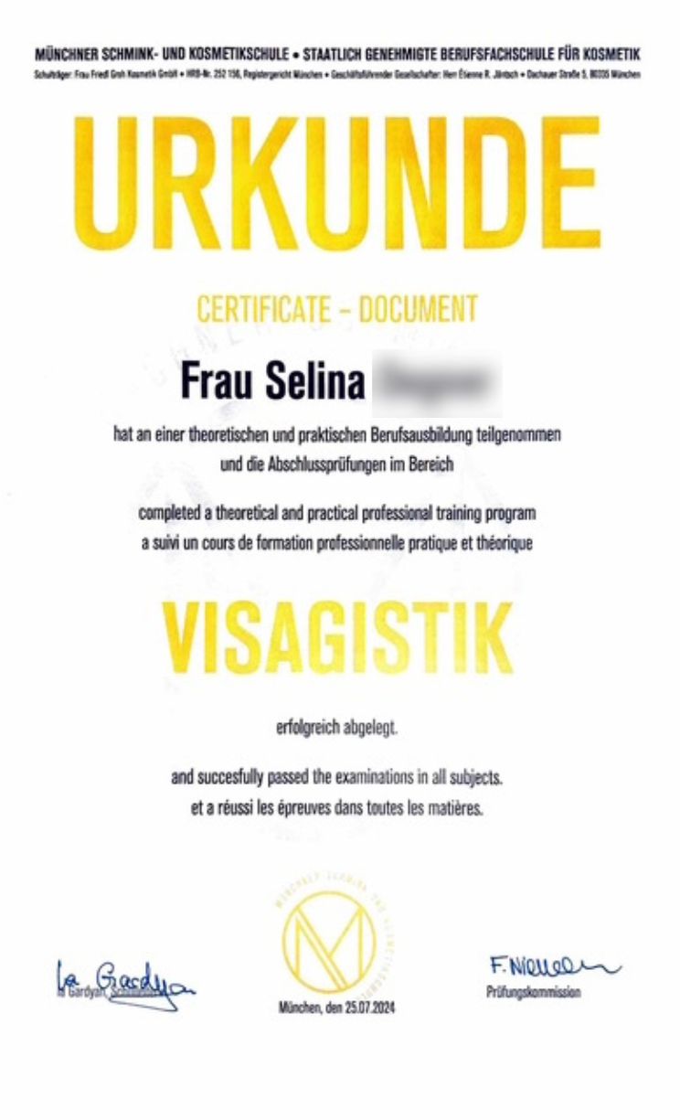 Urkunde für Selina im Bereich Visagistik, professionelle Make-up Ausbildung bei Seelenwellness München Maxvorstadt